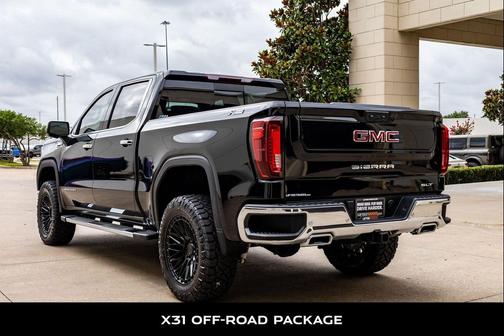 Onyx Black 2024 GMC Sierra 1500 SLT