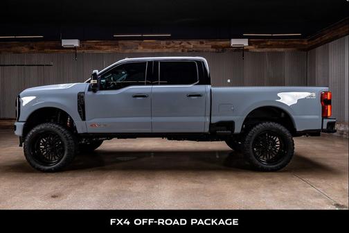 Glacier Gray Metallic Tri-Coat 2026 Ford F-250 Platinum
