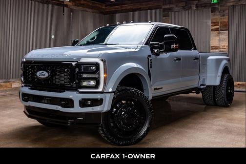Glacier Gray Metallic Tri-Coat 2026 Ford F-450 Platinum