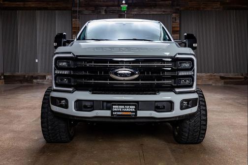 2025 Ford F-250 Platinum