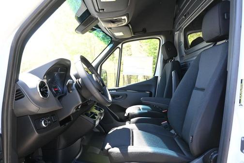2025 Mercedes-Benz Sprinter 2500 144 WB
