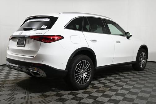 2025 Mercedes-Benz GLC 300 Base 4MATIC