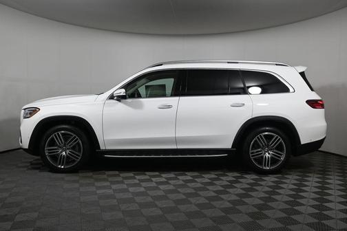 2026 Mercedes-Benz GLS 450