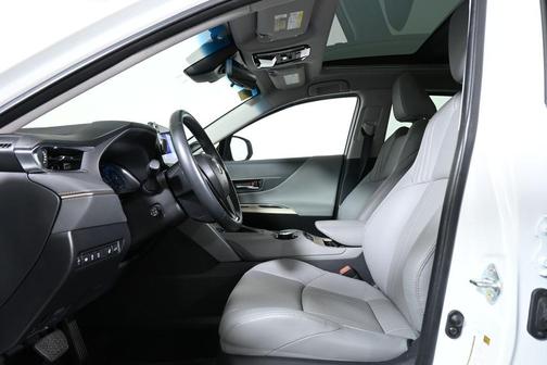 2024 Toyota Venza LE