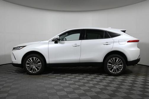 2024 Toyota Venza LE