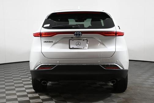 2024 Toyota Venza LE