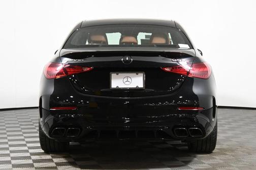 2025 Mercedes-Benz AMG C 63 S E Performance