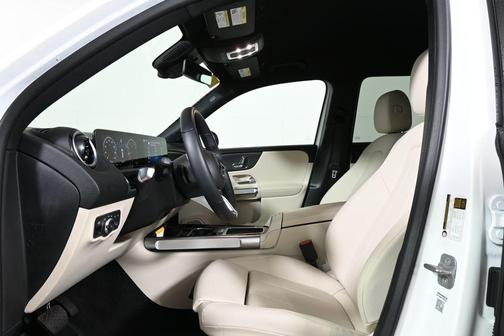 2025 Mercedes-Benz GLB 250 Base 4MATIC