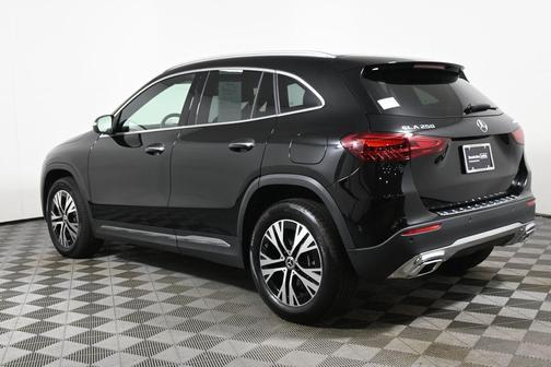 2025 Mercedes-Benz GLA 250 Base 4MATIC