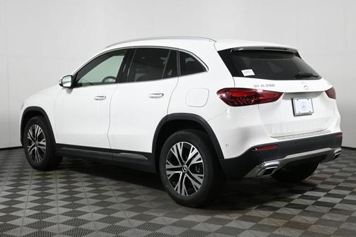 2025 Mercedes-Benz GLA 250 Base 4MATIC