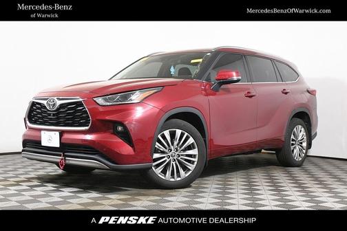 Pearl 2022 Toyota Highlander Platinum
