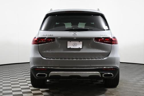 2026 Mercedes-Benz GLS 450