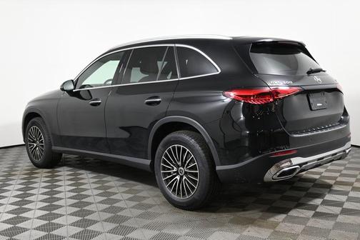 2025 Mercedes-Benz GLC 300 Base 4MATIC