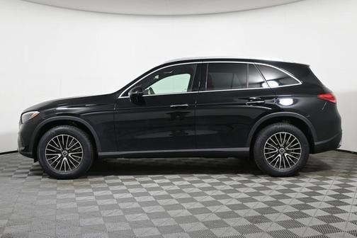 2025 Mercedes-Benz GLC 300 Base 4MATIC