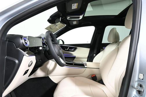 2025 Mercedes-Benz GLC 350e Base 4MATIC
