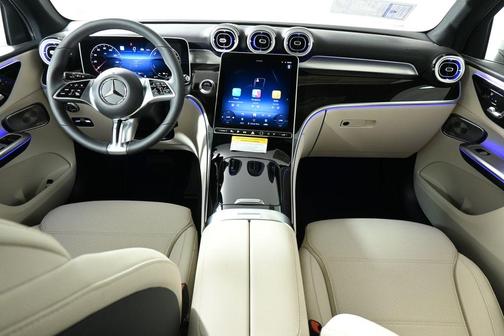 2025 Mercedes-Benz GLC 350e Base 4MATIC