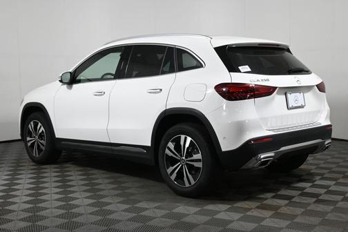 2026 Mercedes-Benz GLA 250 Base 4MATIC