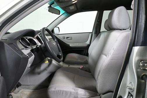 2004 Toyota Highlander 