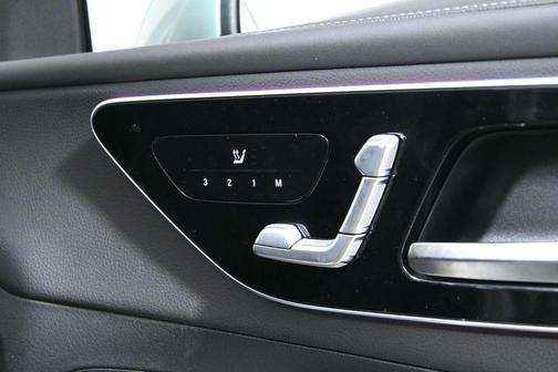 2025 Mercedes-Benz GLC 350e Base 4MATIC