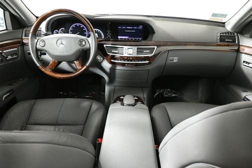 2008 Mercedes-Benz S-Class S 550 4MATIC