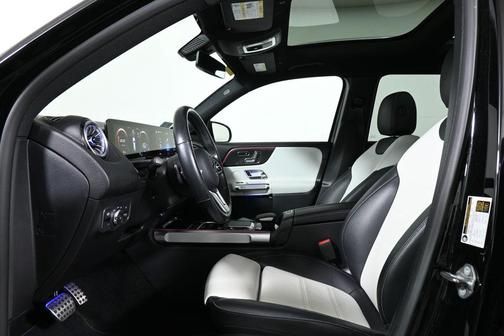 2023 Mercedes-Benz GLB 250 Base 4MATIC