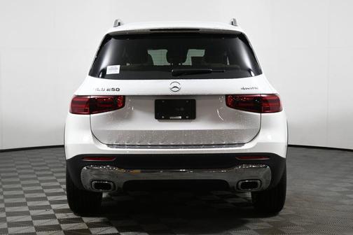 2026 Mercedes-Benz GLB 250 Base 4MATIC