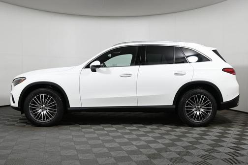 2025 Mercedes-Benz GLC 300 Base 4MATIC