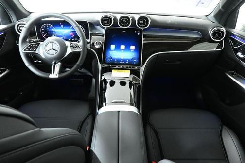 2025 Mercedes-Benz GLC 300 Base 4MATIC