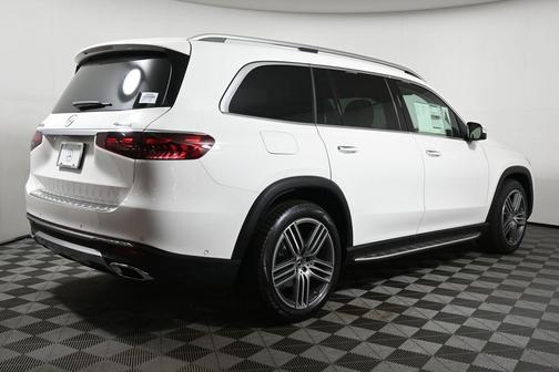 2025 Mercedes-Benz GLS 450 4MATIC