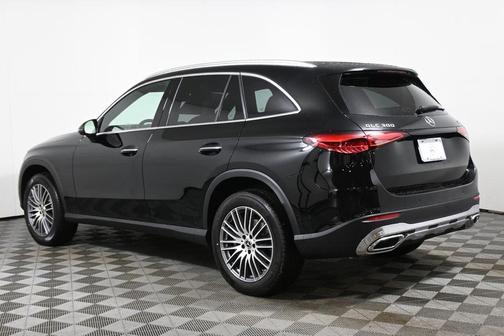 2026 Mercedes-Benz GLC 300 Base 4MATIC