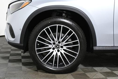 2025 Mercedes-Benz GLC 300 Base 4MATIC