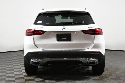 2025 Mercedes-Benz GLA 250 Base 4MATIC