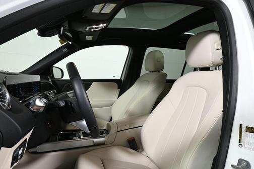 2026 Mercedes-Benz GLB 250 Base 4MATIC