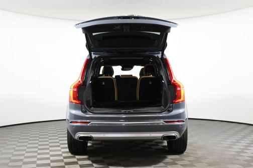 2021 Volvo XC90 T6 Inscription 7 Passenger