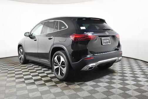 Midnight Black 2026 Mercedes-Benz GLA 250 Base 4MATIC