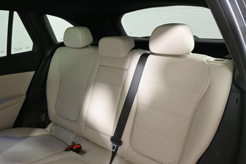 2023 Mercedes-Benz GLC 300 Base 4MATIC