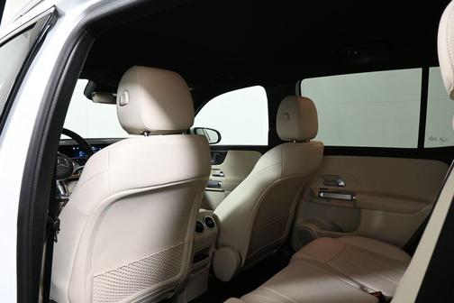 2025 Mercedes-Benz GLB 250 Base 4MATIC