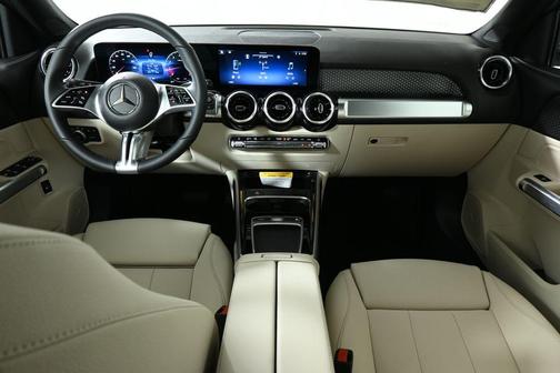 2026 Mercedes-Benz GLB 250 Base 4MATIC