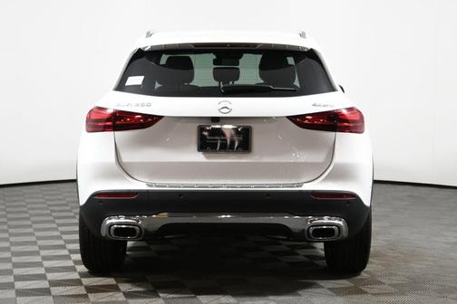 2025 Mercedes-Benz GLA 250 Base 4MATIC