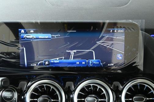 2025 Mercedes-Benz GLA 250 Base 4MATIC