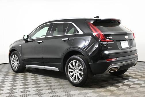 2022 Cadillac XT4 Premium Luxury