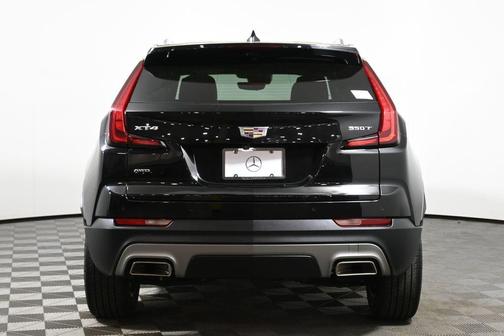 2022 Cadillac XT4 Premium Luxury
