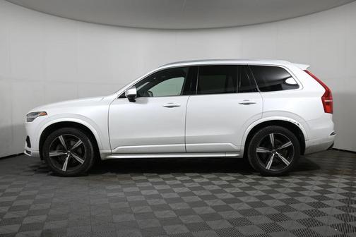 2019 Volvo XC90 T5 R-Design