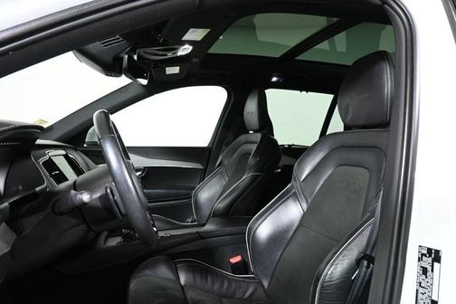 2019 Volvo XC90 T5 R-Design