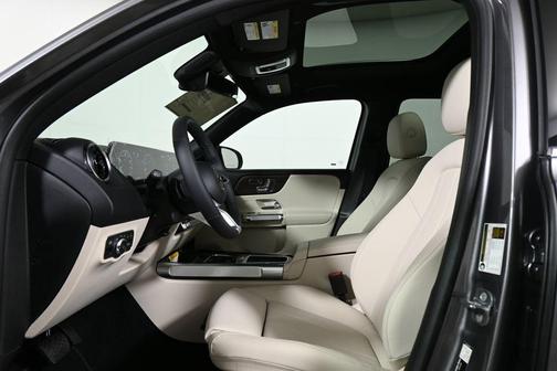2026 Mercedes-Benz GLB 250 Base 4MATIC