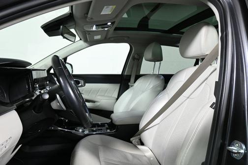 2022 Kia Sorento Plug-In Hybrid SX