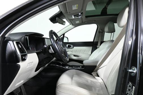 2022 Kia Sorento Plug-In Hybrid SX