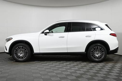 2025 Mercedes-Benz GLC 300 Base 4MATIC