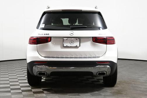 2025 Mercedes-Benz GLB 250 Base 4MATIC