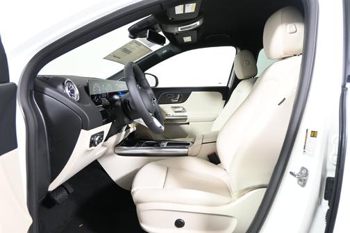 Polar White 2026 Mercedes-Benz GLA 250 4MATIC
